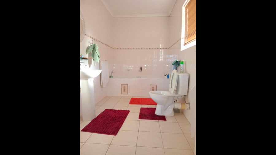 2 Bedroom Property for Sale in Viking Village Western Cape